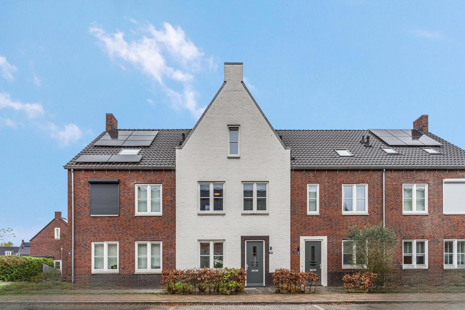 Ananta Toerstraat 16, Nijmegen (6515 ZH)