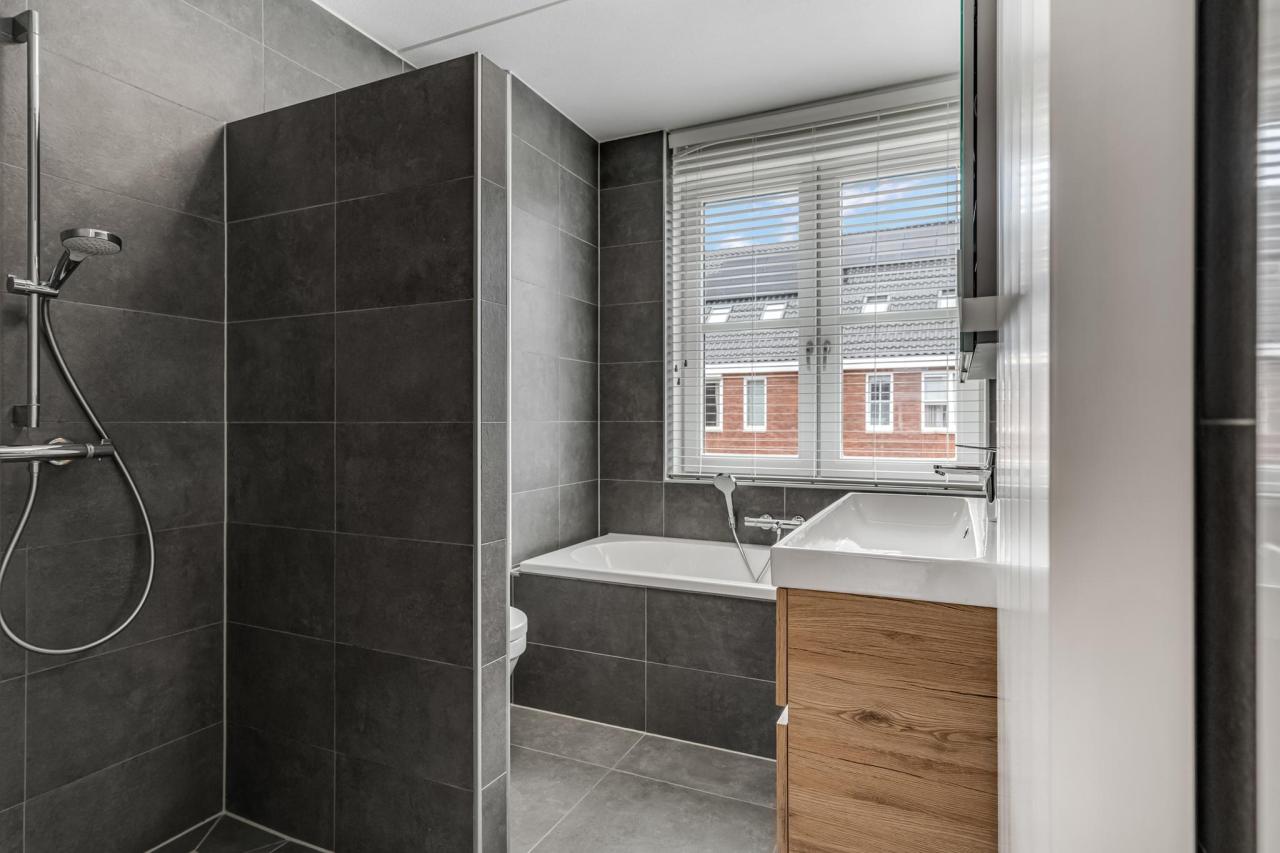 Ananta Toerstraat 16, Nijmegen (6515 ZH)