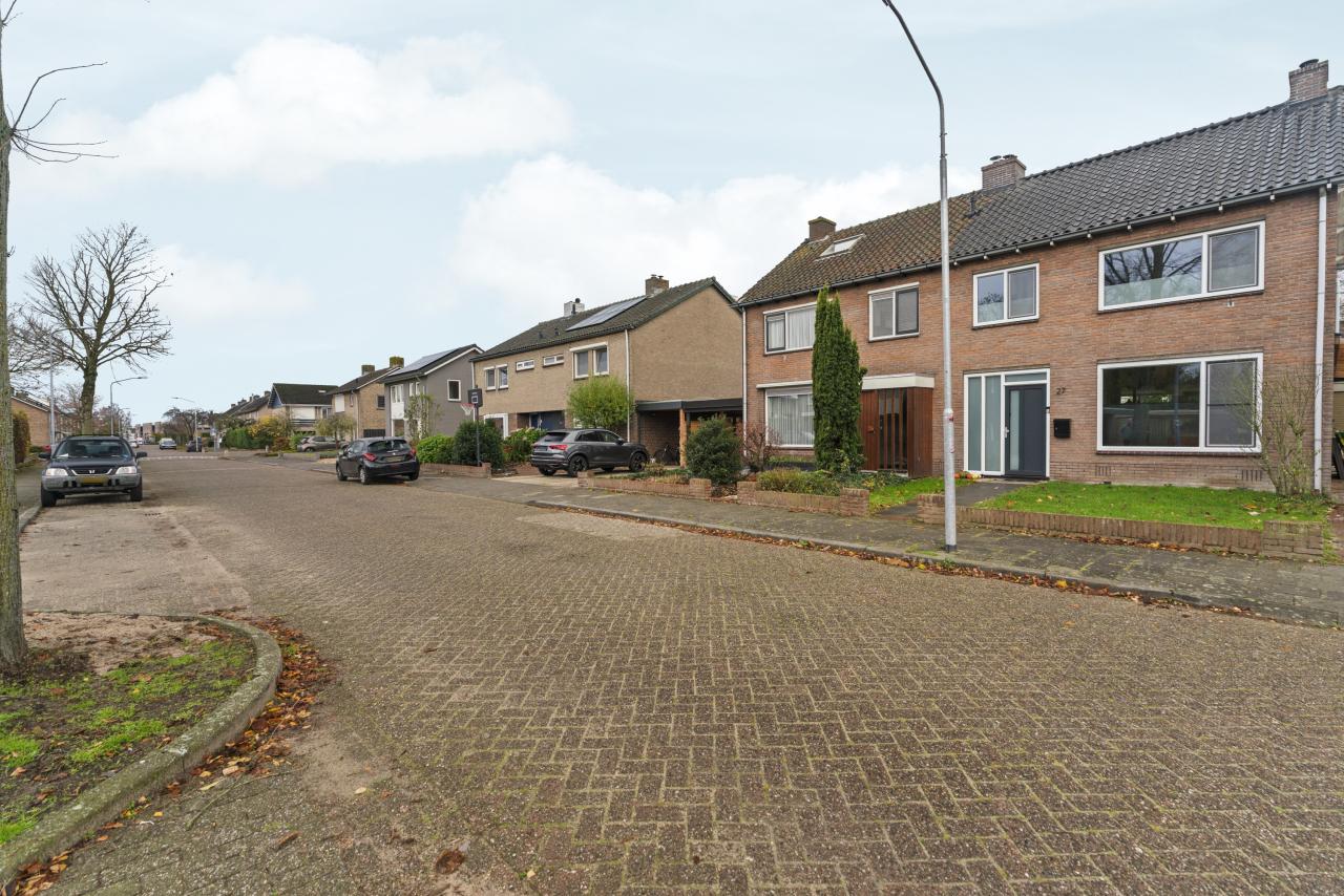 Wethouder Broekmanstraat 25, Weurt (6551 BB)