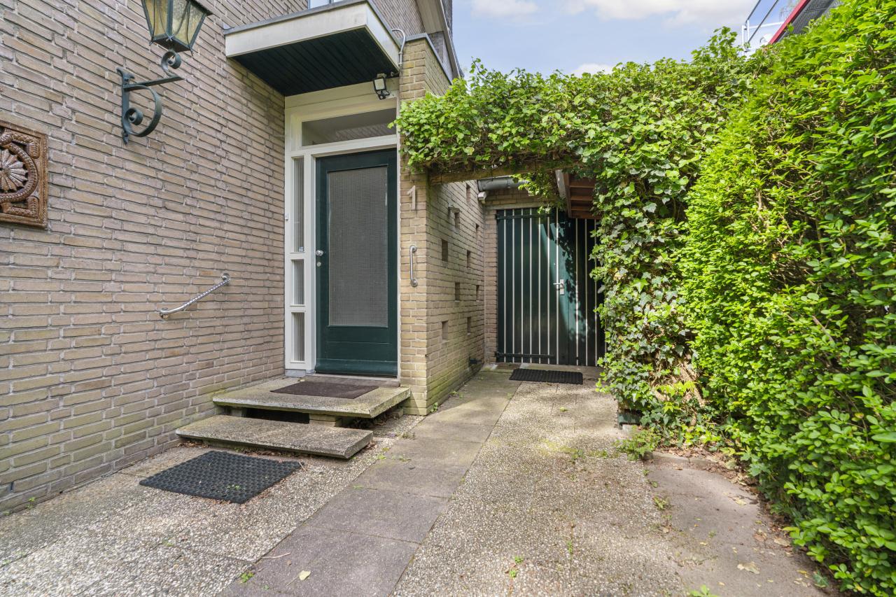 Joanneslaan 1, Heilig Landstichting (6564 AE)