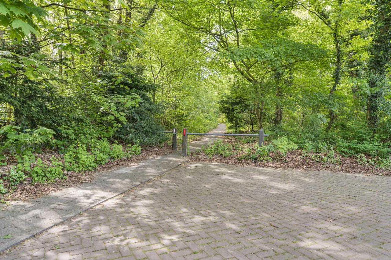 Joanneslaan 1, Heilig Landstichting (6564 AE)